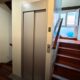 Ascensor modernizado en edificio